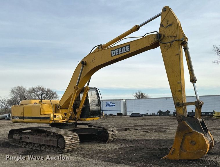 image for item NI9708 1998 John Deere 230LC  excavator