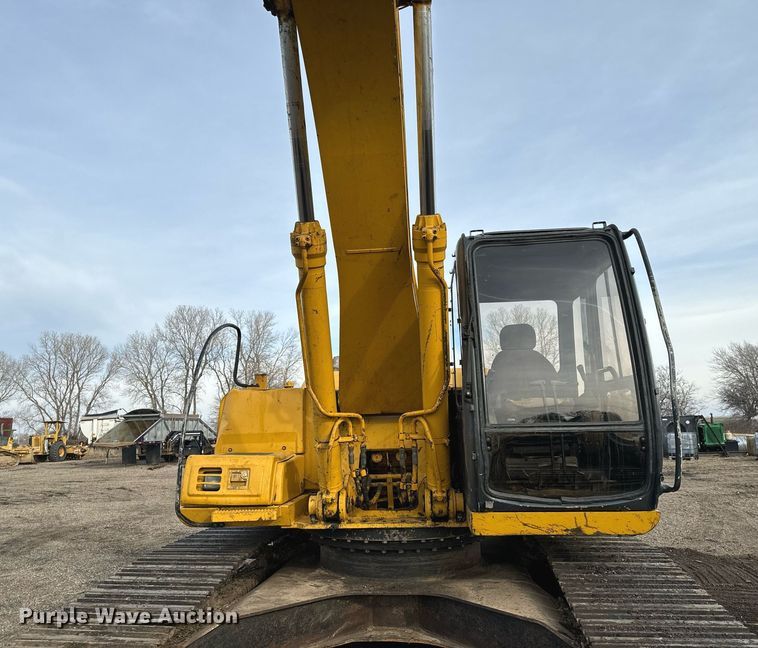image for item NI9708 1998 John Deere 230LC  excavator
