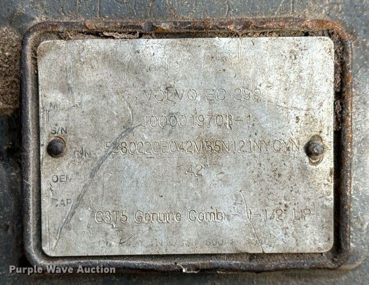 image for item NI9708 1998 John Deere 230LC  excavator