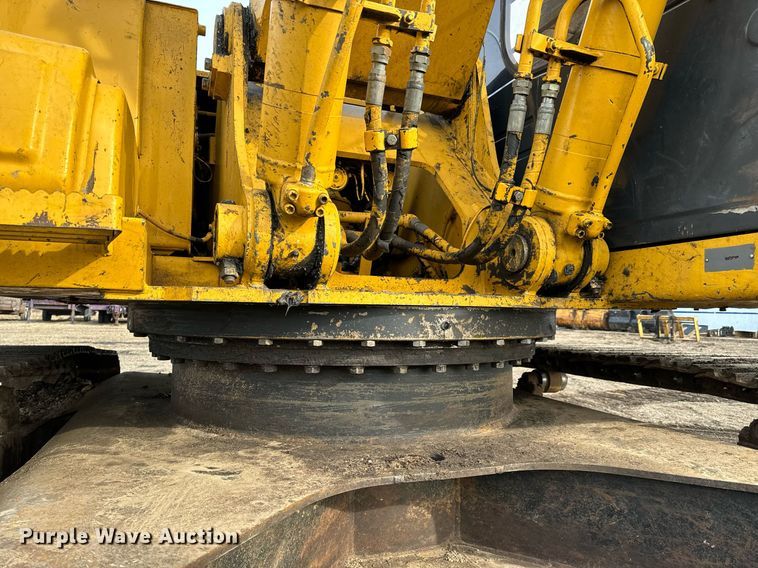 image for item NI9708 1998 John Deere 230LC  excavator