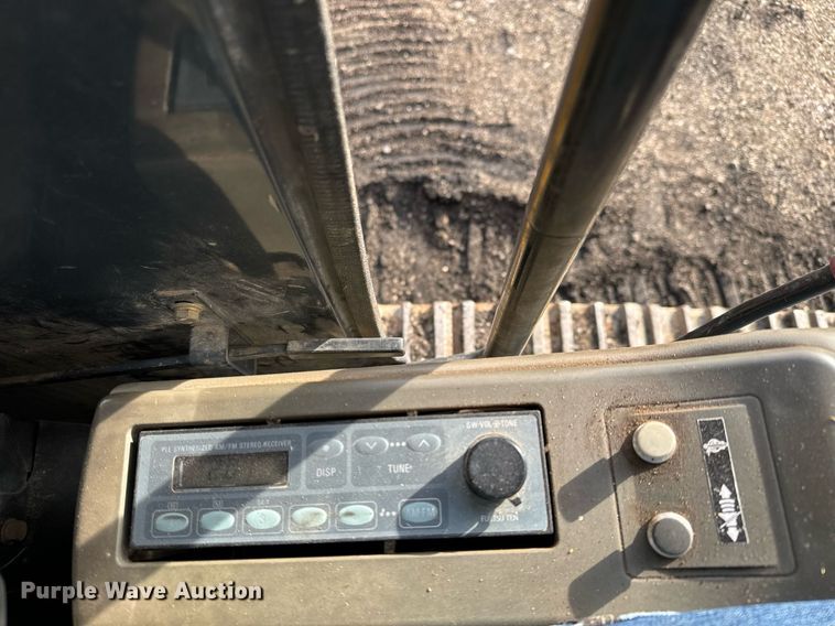 image for item NI9708 1998 John Deere 230LC  excavator