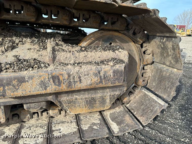 image for item NI9708 1998 John Deere 230LC  excavator