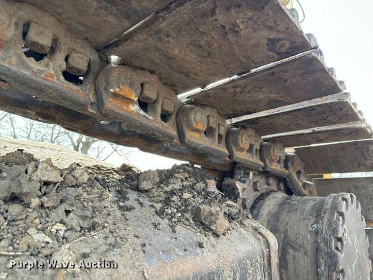 image for item NI9708 1998 John Deere 230LC  excavator