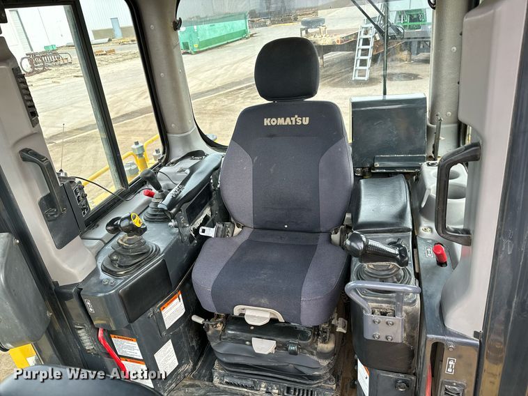 image for item NI9709 2019 Komatsu D65PXI-18  dozer