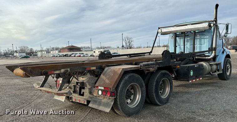 image for item NI9712 2007 Sterling L9500  roll-off container truck