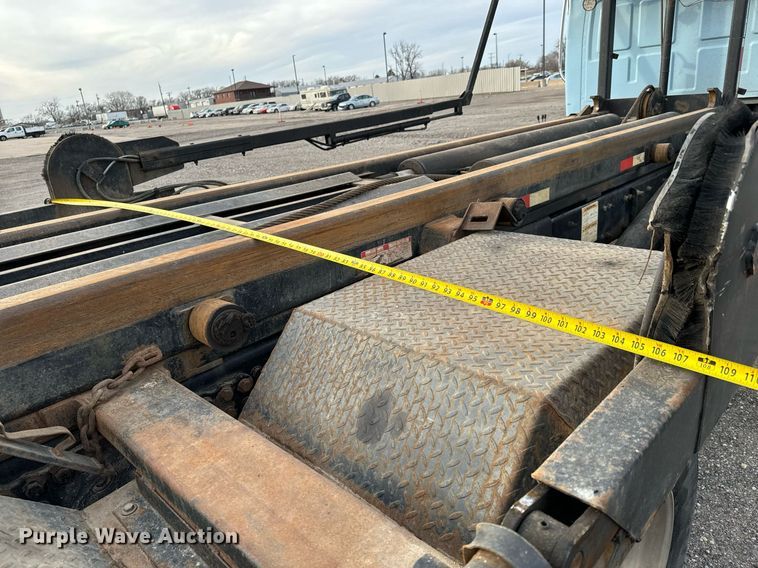 image for item NI9712 2007 Sterling L9500  roll-off container truck