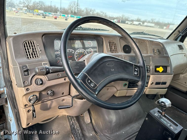 image for item NI9712 2007 Sterling L9500  roll-off container truck