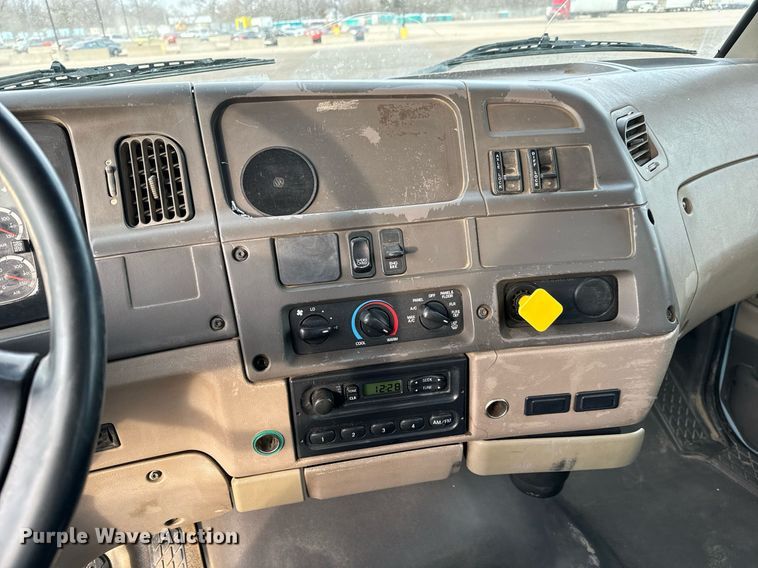 image for item NI9712 2007 Sterling L9500  roll-off container truck