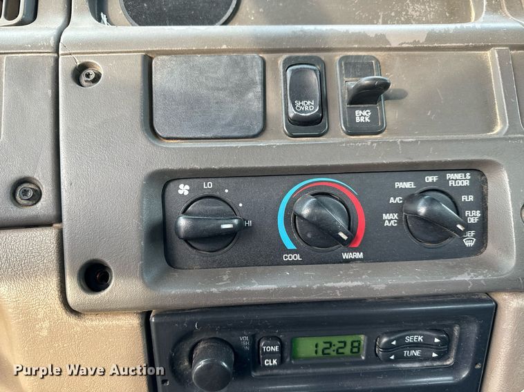 image for item NI9712 2007 Sterling L9500  roll-off container truck