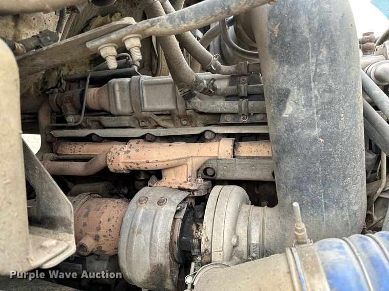 image for item NI9712 2007 Sterling L9500  roll-off container truck