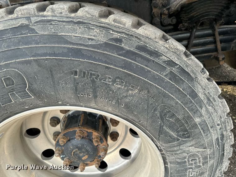 image for item NI9712 2007 Sterling L9500  roll-off container truck