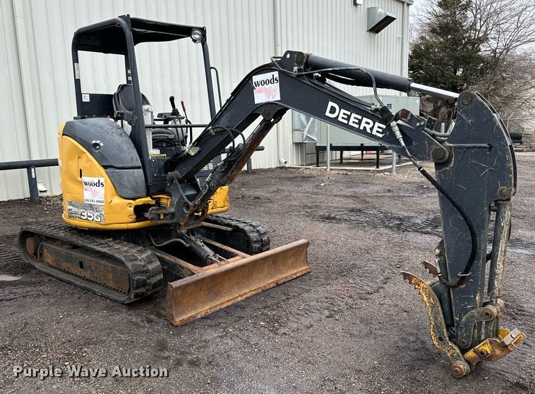 image for item NI9717 2015 John Deere 35G  mini excavator