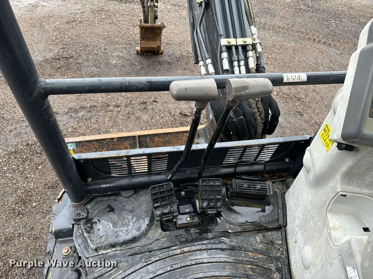 image for item NI9717 2015 John Deere 35G  mini excavator