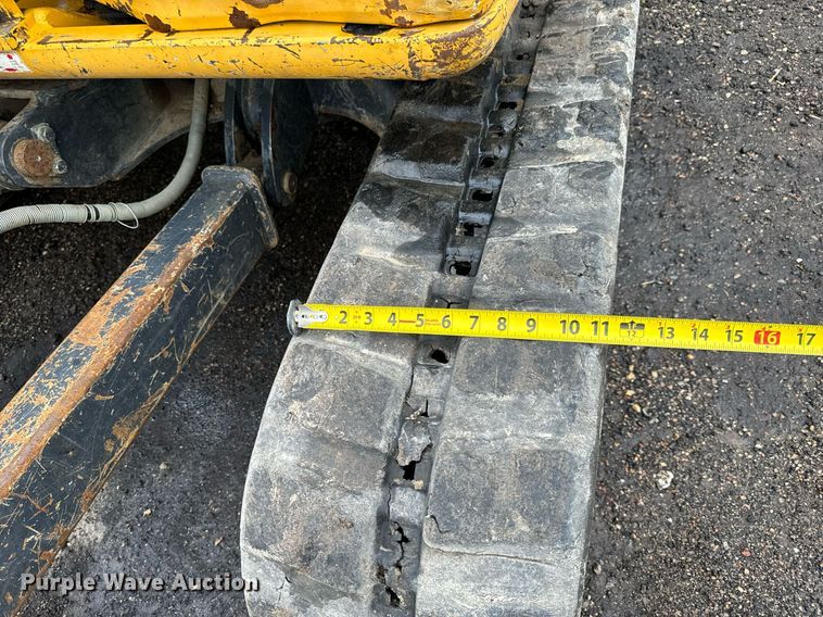 image for item NI9717 2015 John Deere 35G  mini excavator