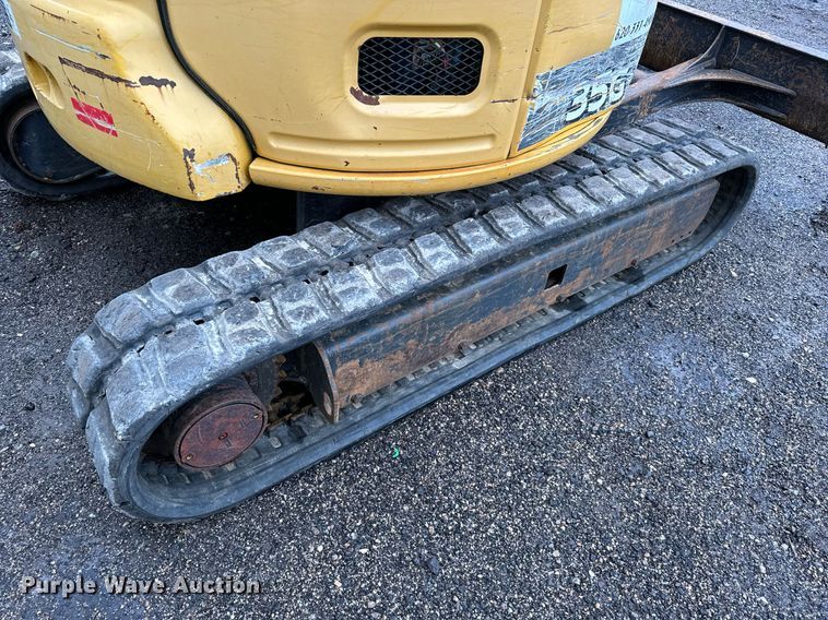 image for item NI9717 2015 John Deere 35G  mini excavator