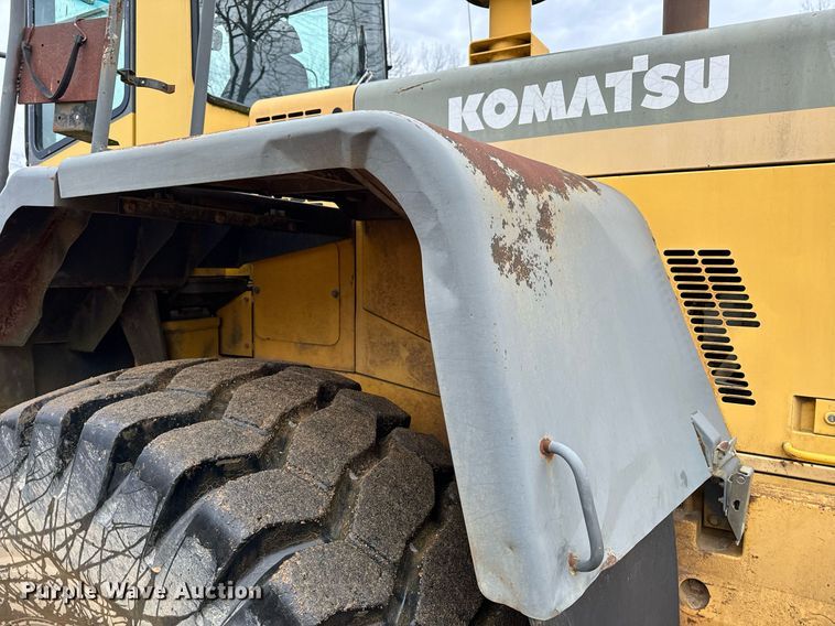image for item NM9223 1999 Komatsu  WA450 wheel loader