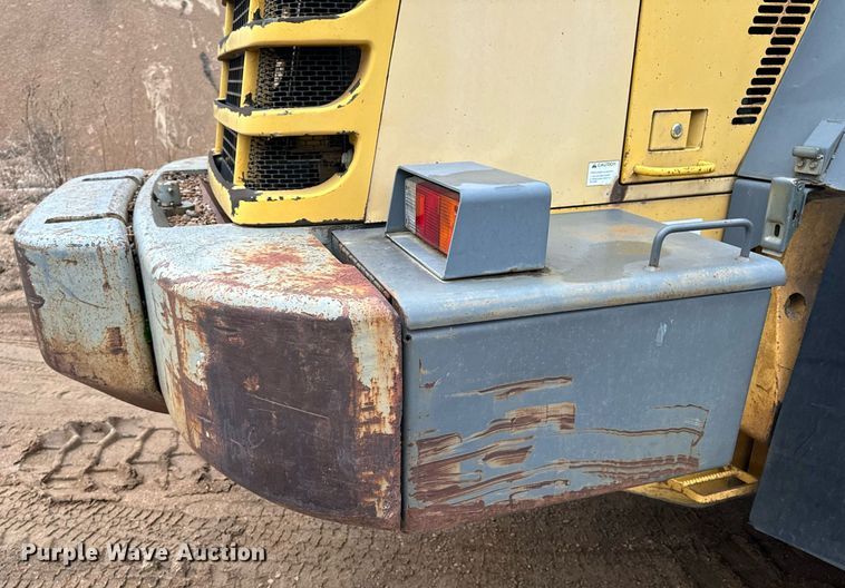 image for item NM9223 1999 Komatsu  WA450 wheel loader