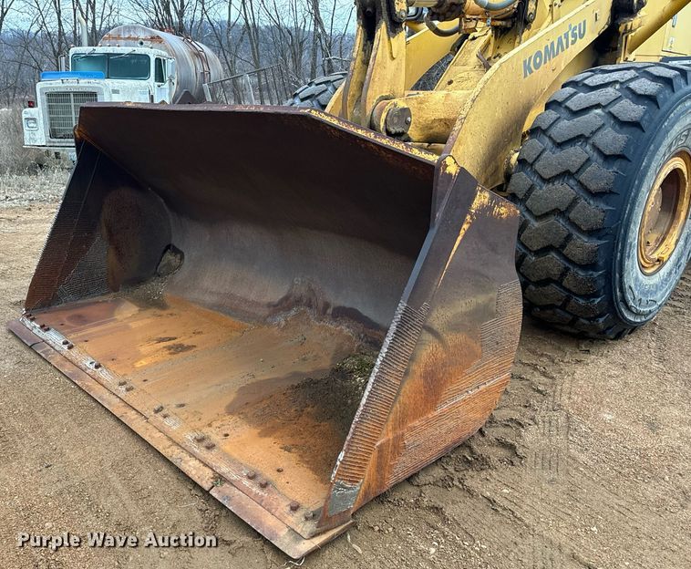 image for item NM9223 1999 Komatsu  WA450 wheel loader