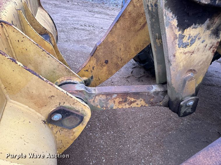 image for item NM9223 1999 Komatsu  WA450 wheel loader