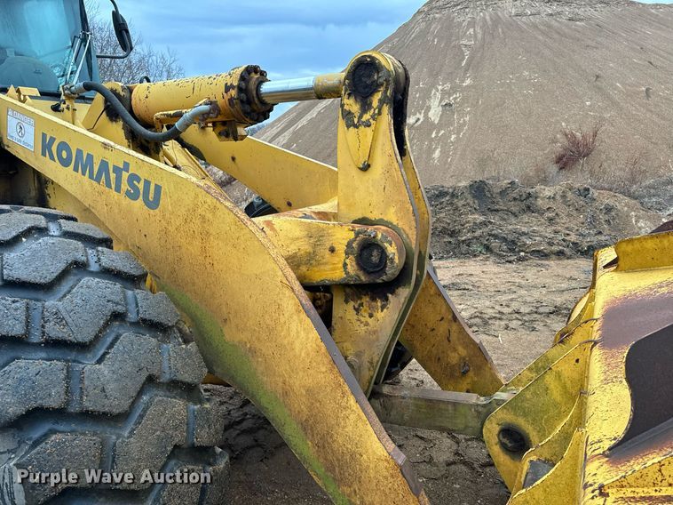 image for item NM9223 1999 Komatsu  WA450 wheel loader