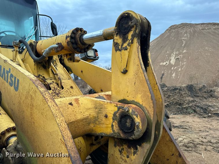 image for item NM9223 1999 Komatsu  WA450 wheel loader