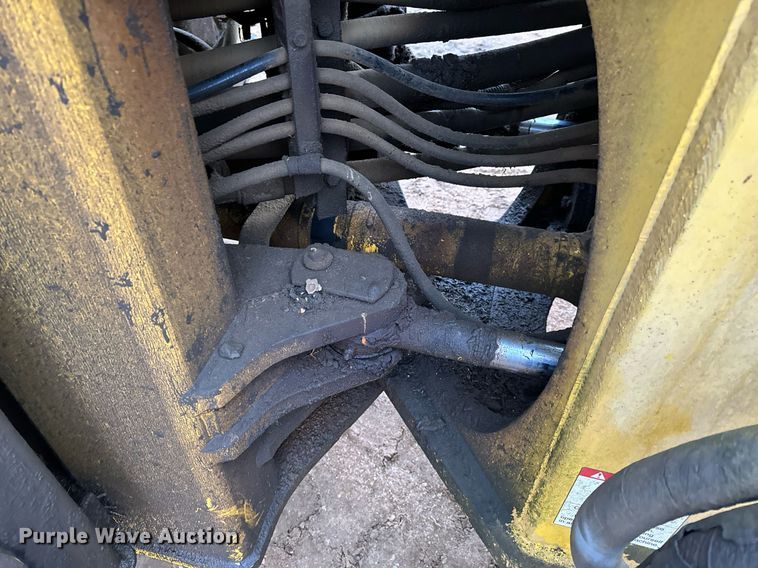 image for item NM9223 1999 Komatsu  WA450 wheel loader