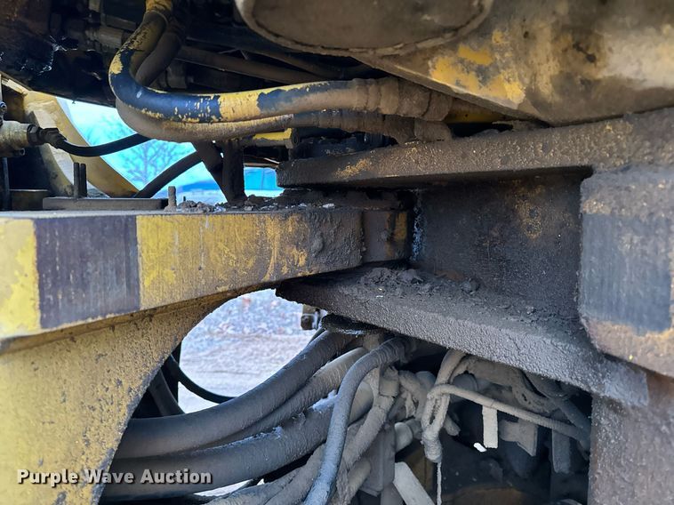 image for item NM9223 1999 Komatsu  WA450 wheel loader