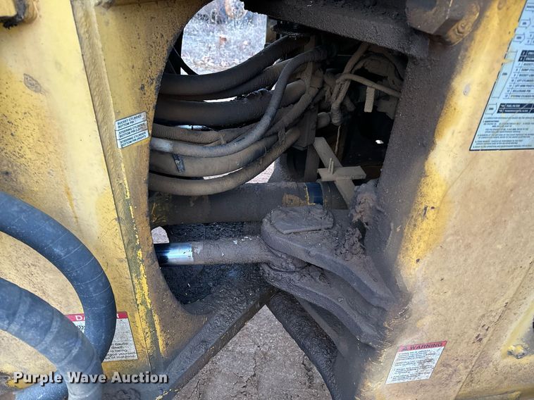image for item NM9223 1999 Komatsu  WA450 wheel loader