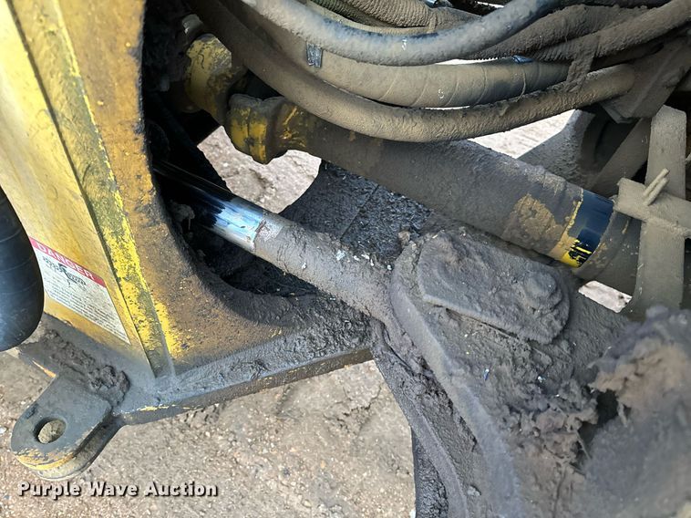 image for item NM9223 1999 Komatsu  WA450 wheel loader