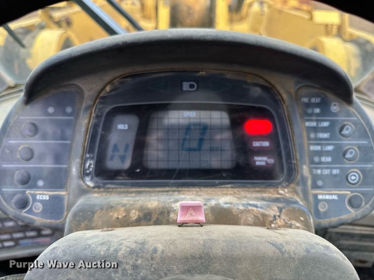 image for item NM9223 1999 Komatsu  WA450 wheel loader