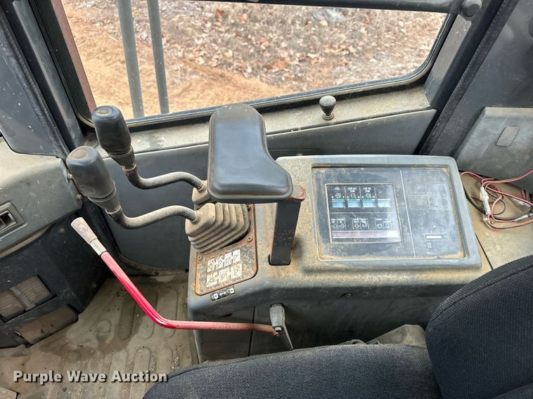 image for item NM9223 1999 Komatsu  WA450 wheel loader