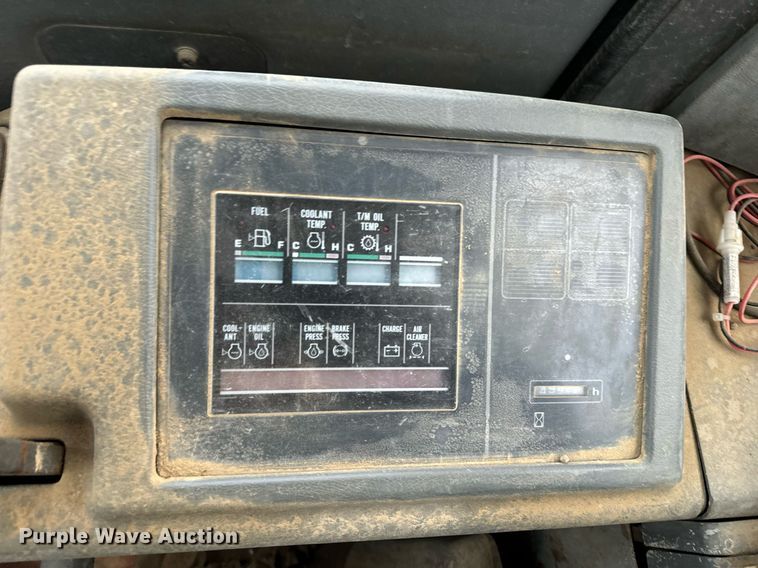 image for item NM9223 1999 Komatsu  WA450 wheel loader