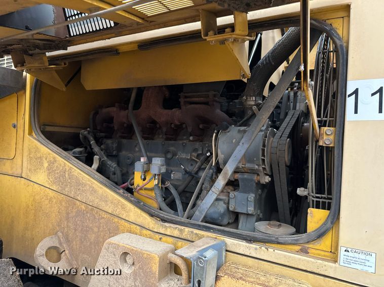 image for item NM9223 1999 Komatsu  WA450 wheel loader