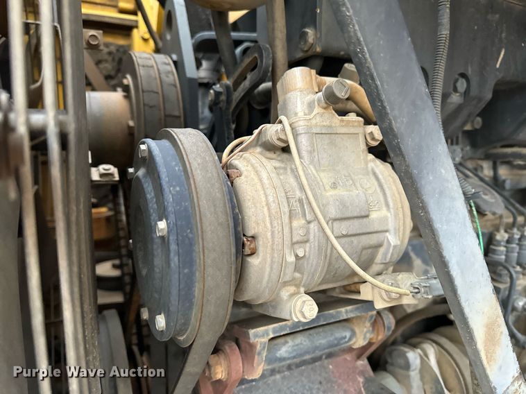 image for item NM9223 1999 Komatsu  WA450 wheel loader