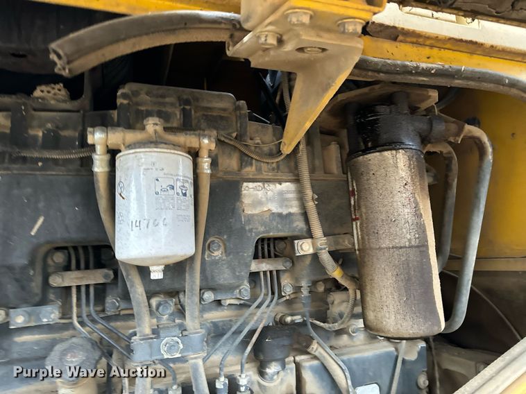 image for item NM9223 1999 Komatsu  WA450 wheel loader