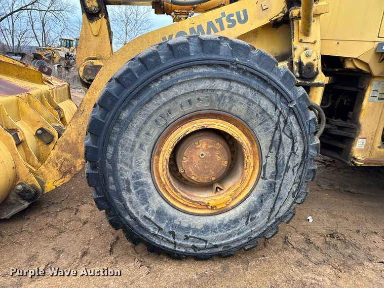 image for item NM9223 1999 Komatsu  WA450 wheel loader