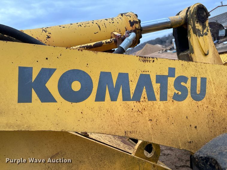 image for item NM9223 1999 Komatsu  WA450 wheel loader