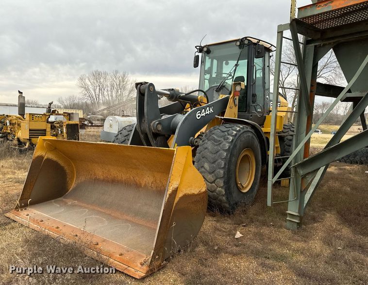 image for item NM9225 2011 John Deere 644K wheel loader
