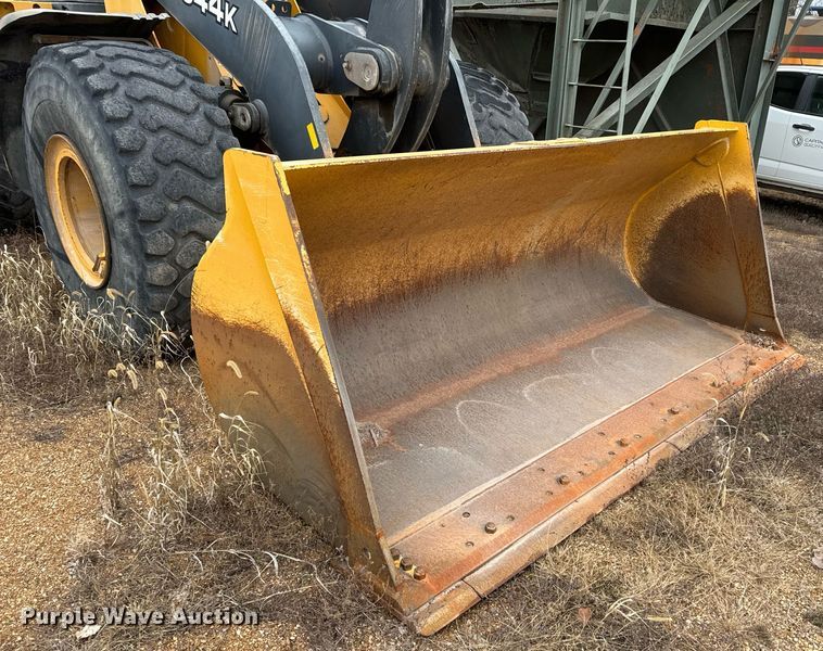 image for item NM9225 2011 John Deere 644K wheel loader