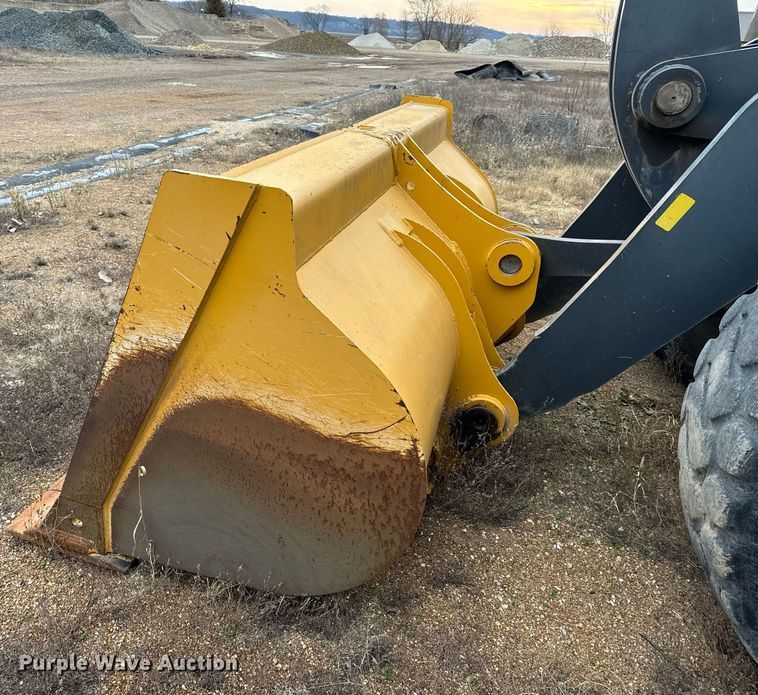 image for item NM9225 2011 John Deere 644K wheel loader