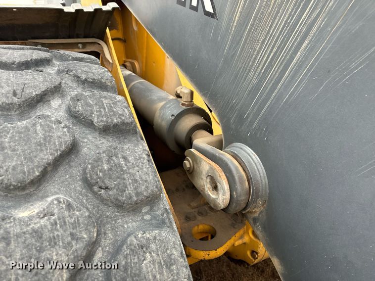 image for item NM9225 2011 John Deere 644K wheel loader