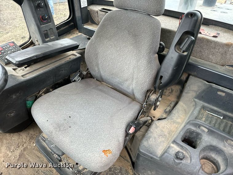 image for item NM9225 2011 John Deere 644K wheel loader