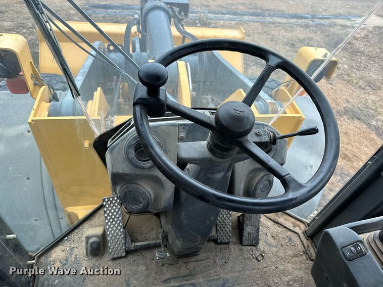 image for item NM9225 2011 John Deere 644K wheel loader