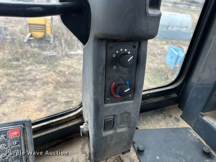 image for item NM9225 2011 John Deere 644K wheel loader