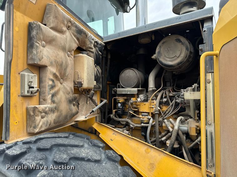 image for item NM9225 2011 John Deere 644K wheel loader