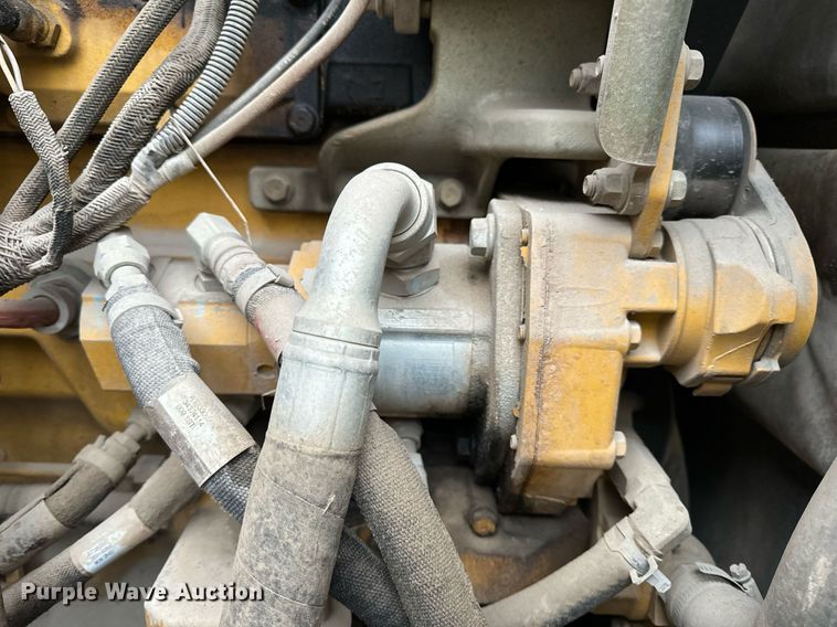 image for item NM9225 2011 John Deere 644K wheel loader