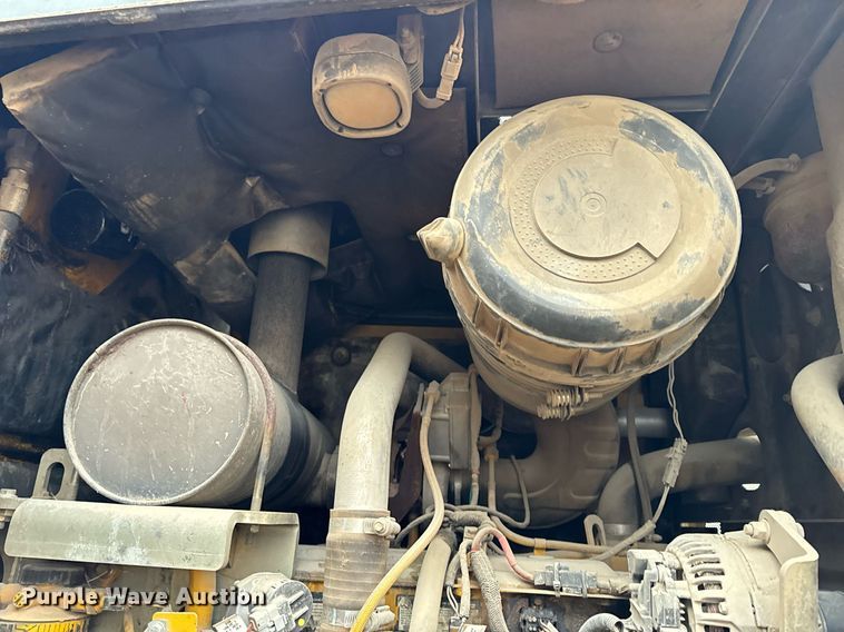 image for item NM9225 2011 John Deere 644K wheel loader