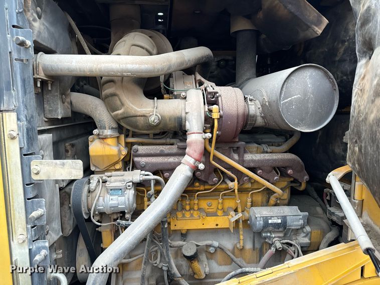 image for item NM9225 2011 John Deere 644K wheel loader