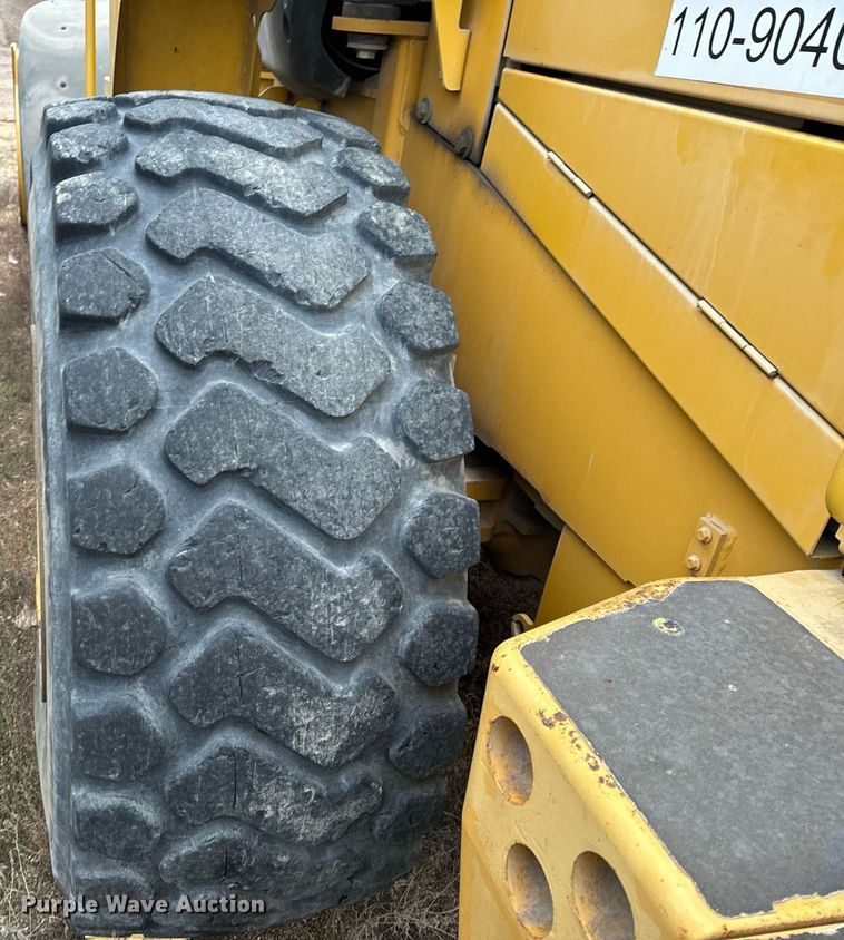 image for item NM9225 2011 John Deere 644K wheel loader