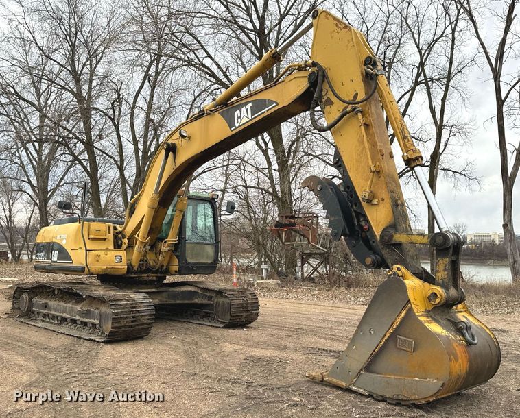 image for item NM9231 2002 Caterpillar 322C L excavator